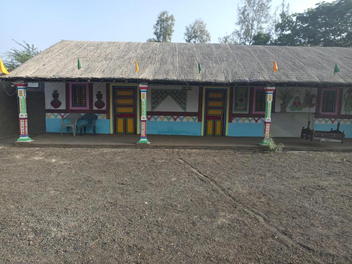 Rann Bhumi Homestay Resort Hodka Exterior foto