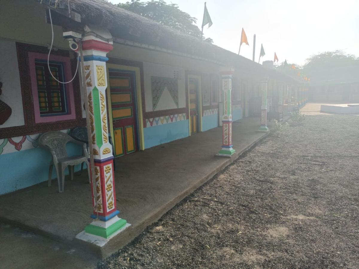 Rann Bhumi Homestay Resort Hodka Exterior foto