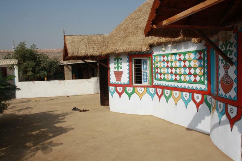 Rann Bhumi Homestay Resort Hodka Exterior foto